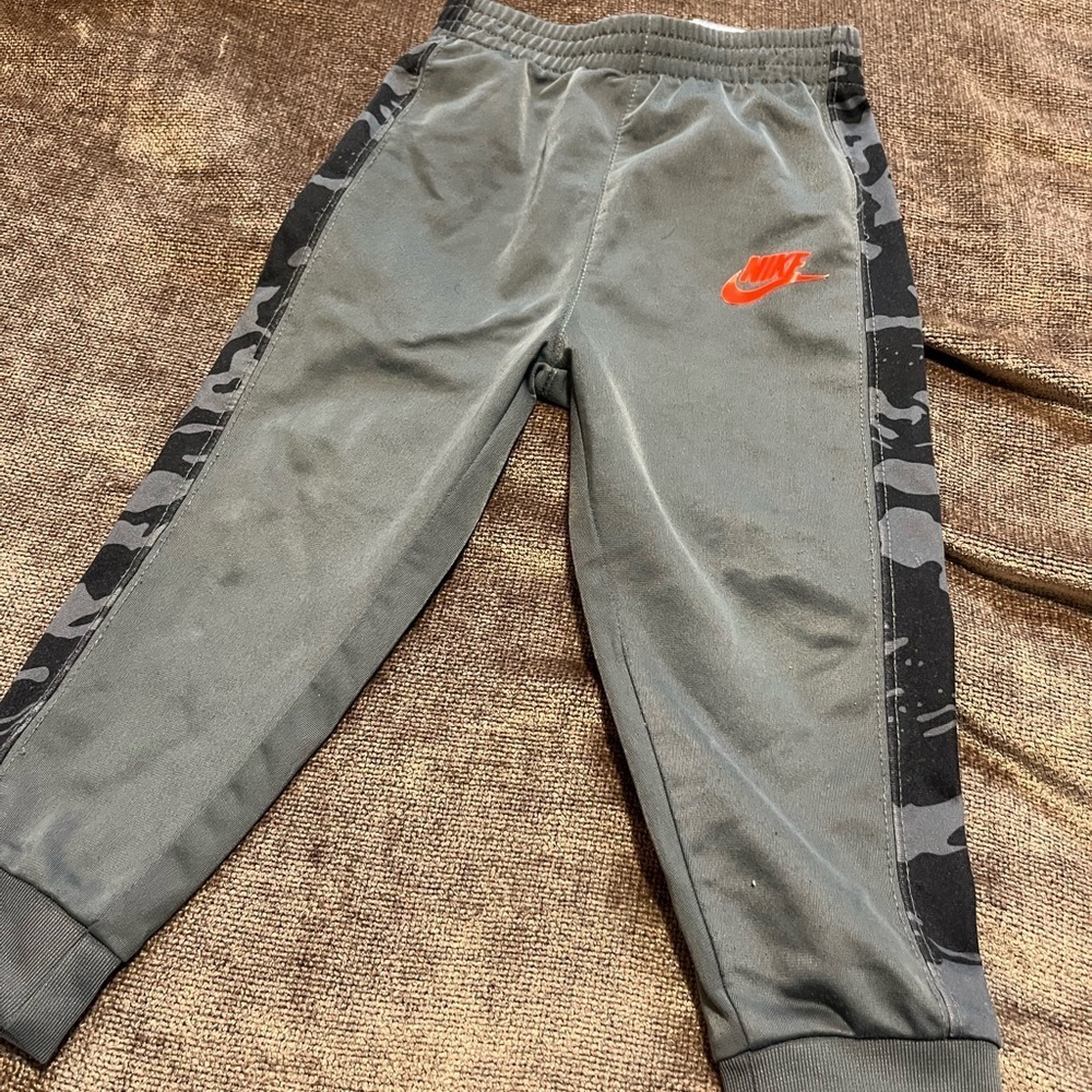 Nike Kids Gray Joggers with Black Camo Accents- Size 24 Months